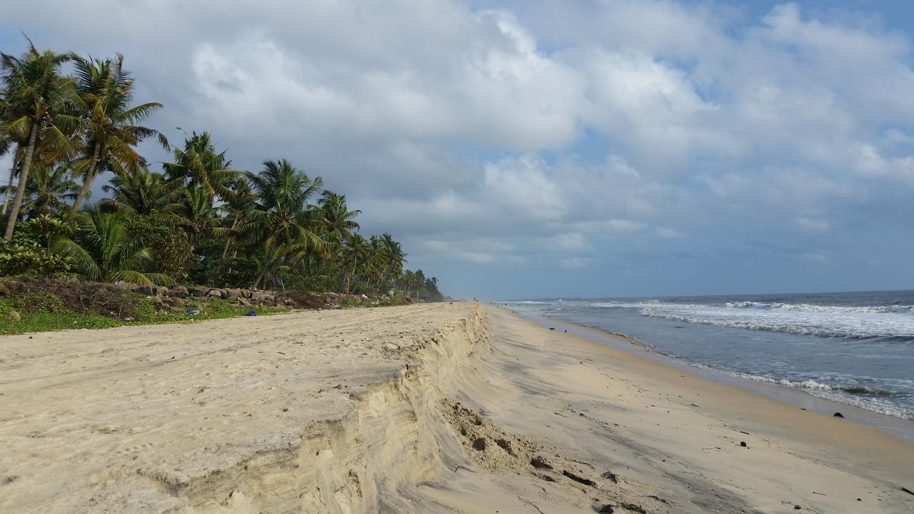 Funky Art Beach House Alappuzha Экстерьер фото