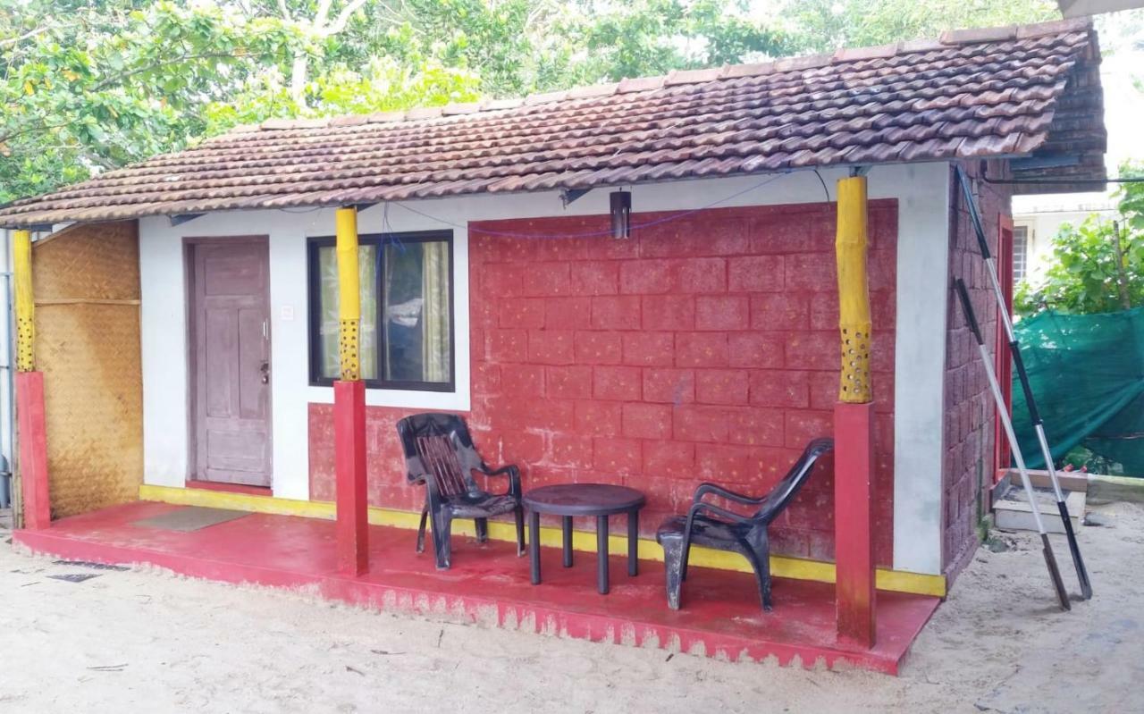 Funky Art Beach House Alappuzha Экстерьер фото