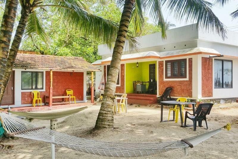 Funky Art Beach House Alappuzha Экстерьер фото